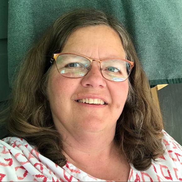 Meet your Posher, Molly - Picture 1 of 1